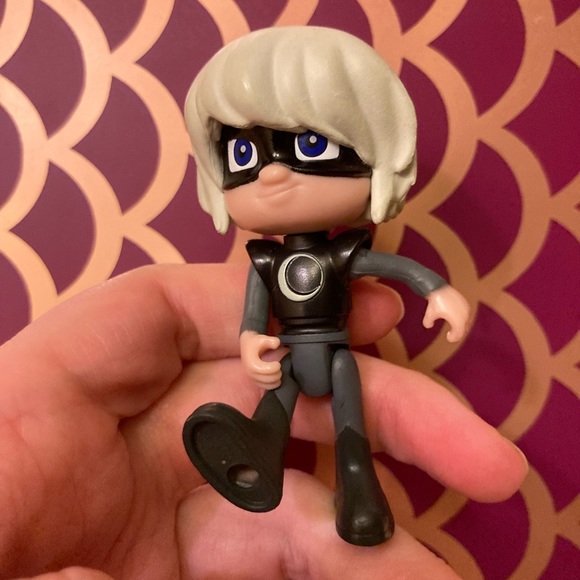 B1G2 - PJ Mask Black Suit Toy Figure - Buy 1, Get 2 FREE - Picture 2 of 4